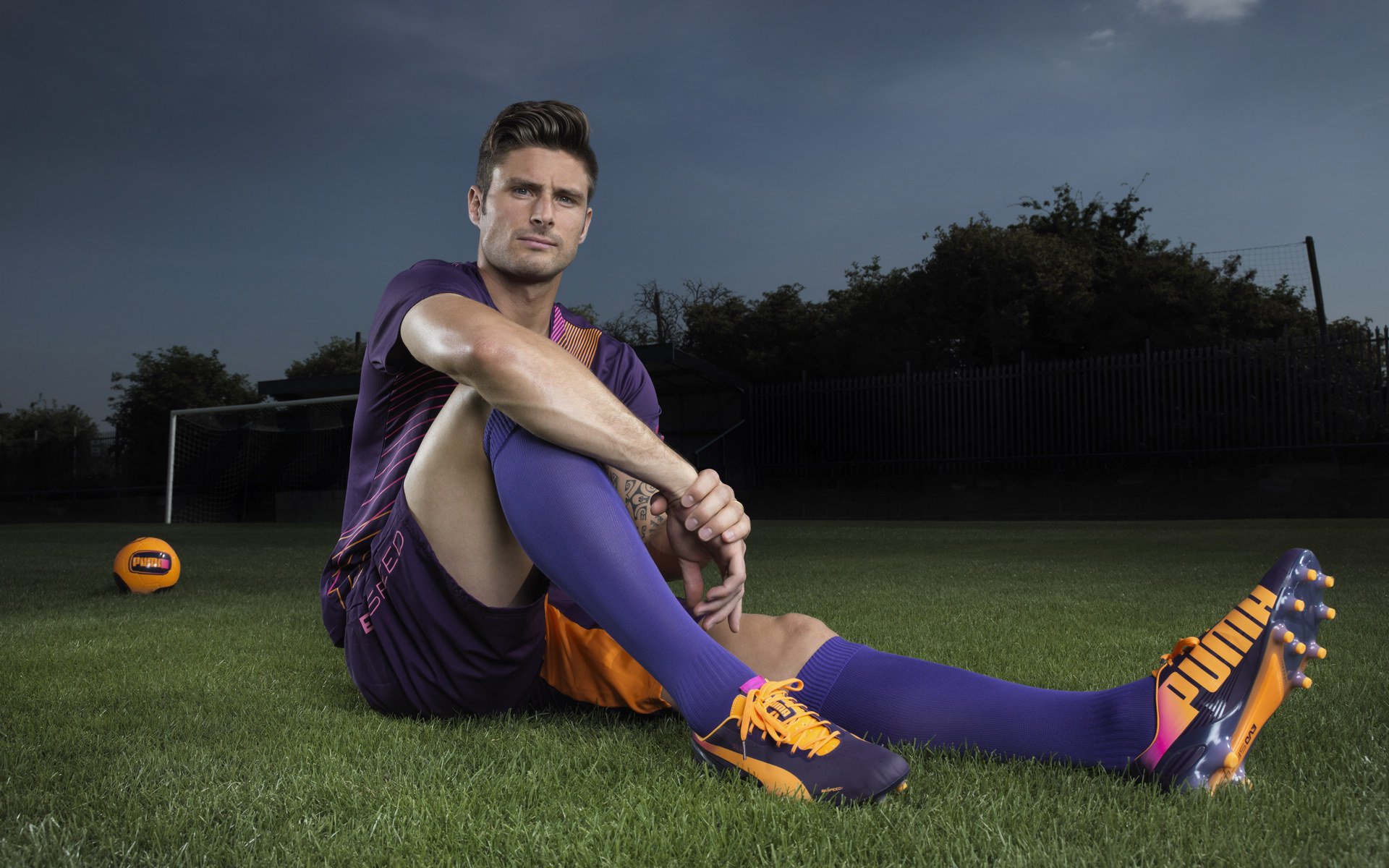 孤胆英雄的夜晚，布克狂轰62分却难敌绿军铁血团队